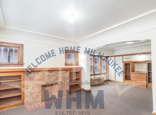 2409 N 49th St, Milwaukee, WI 53210