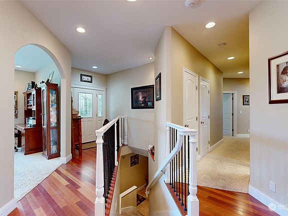 3rd image of 124 Elk Fork Drive
