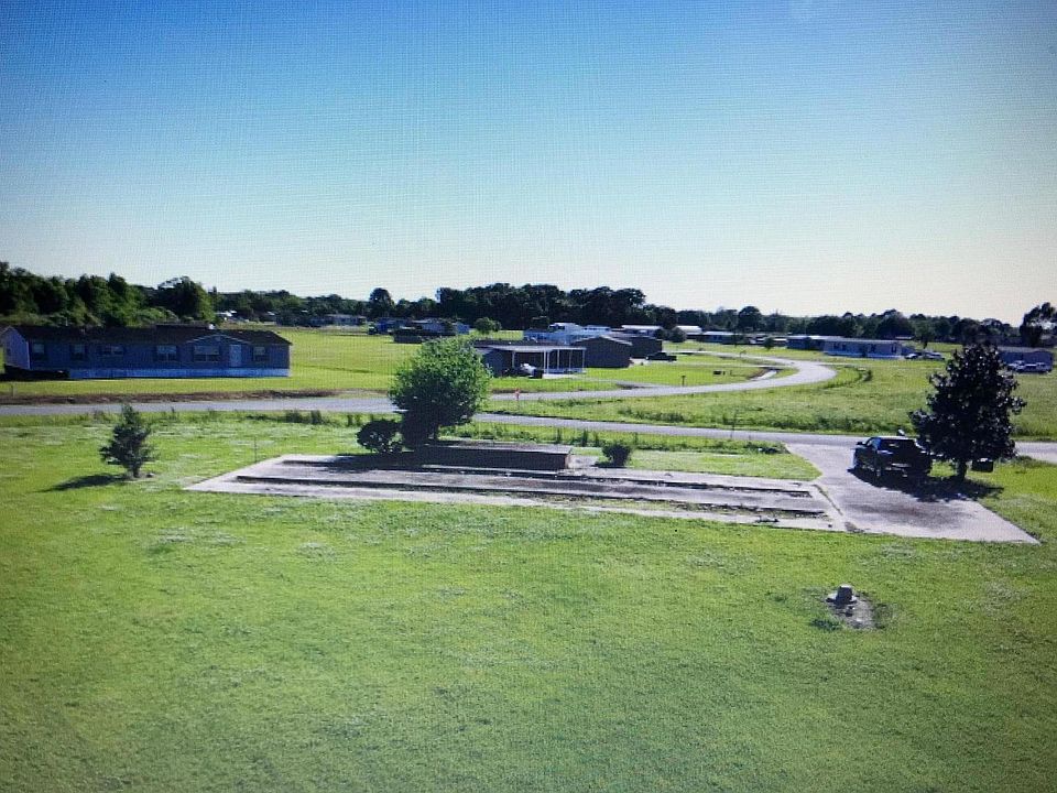 1st image of 1211 Crestview
