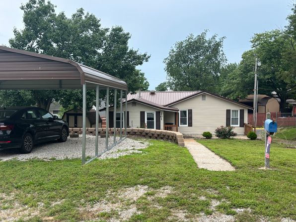 201 S Maple Ave