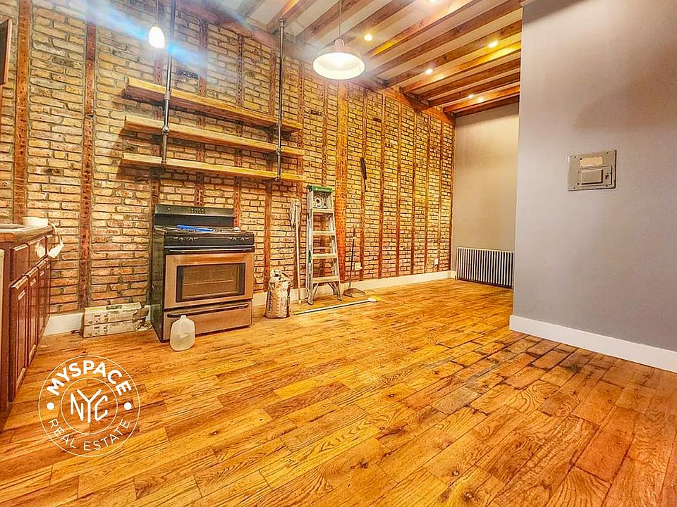 1st image of 19 Park St APT 1