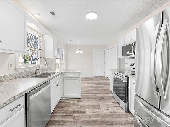 5th image of 6612 Barry Whitaker Pl