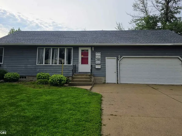 780 W 5th St, Garner, IA 50438