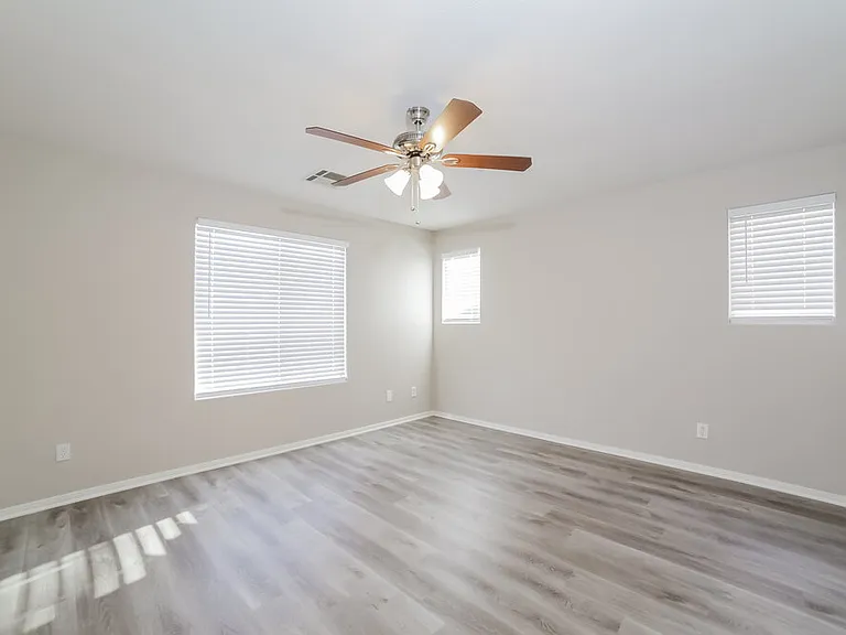 8436 Walker Gardens Pl — Photo 9