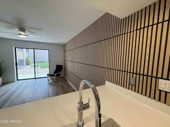 3033 E Devonshire Ave Unit 1001, Phoenix, AZ 85016