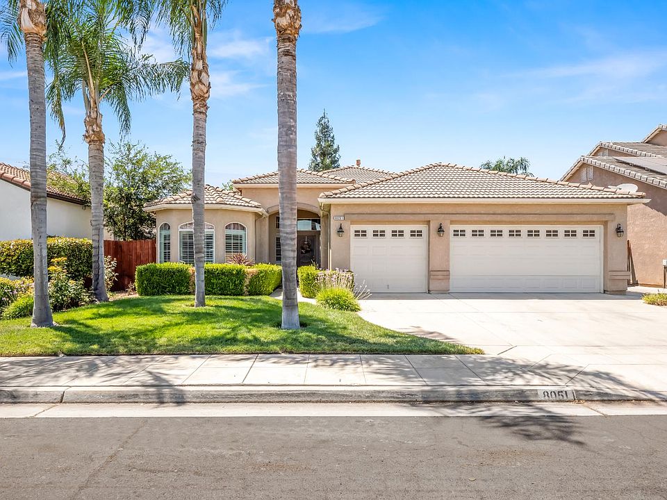 1st image of 8051 N Paula Ave