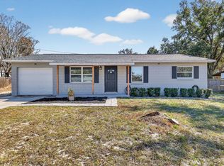 506 Louanne Ct, Tavares, FL 32778