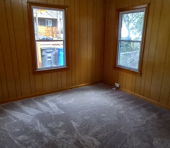 138 E Sherwood Blvd — Photo 7