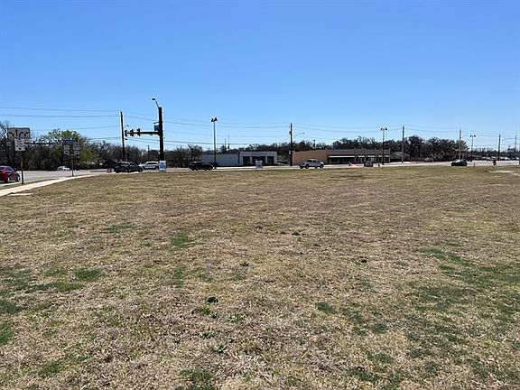 4th image of Denton Hwy