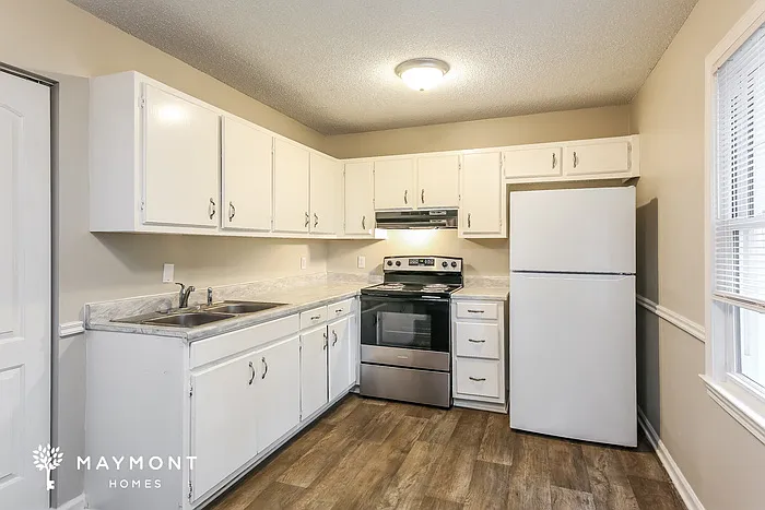 421 Sellwood Cir — Photo 6