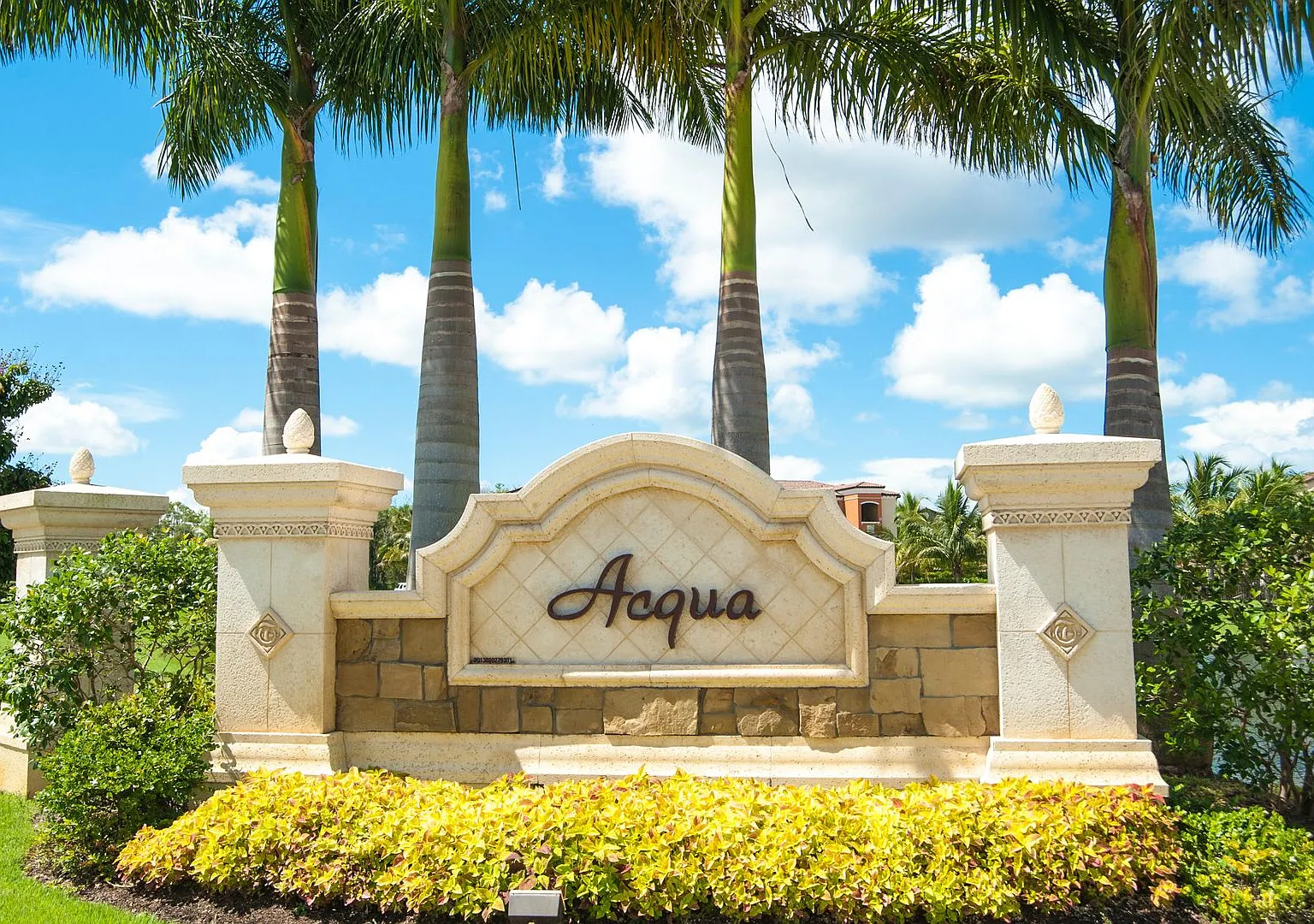 Available now as a turnkey furnished annual 2BR/2BA+Den Condo in Treviso Bay! — Photo 1