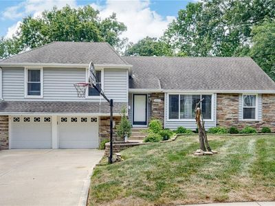 10613 W 98th Ter, Overland Park, KS, 66214