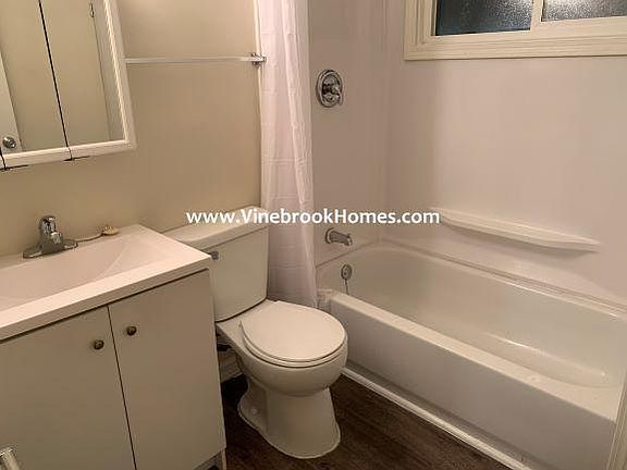 4th image of 2231 N Bolton Ave