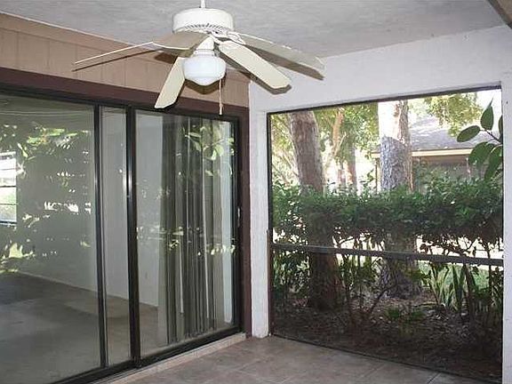 4th image of 5625 Summer Side Ln