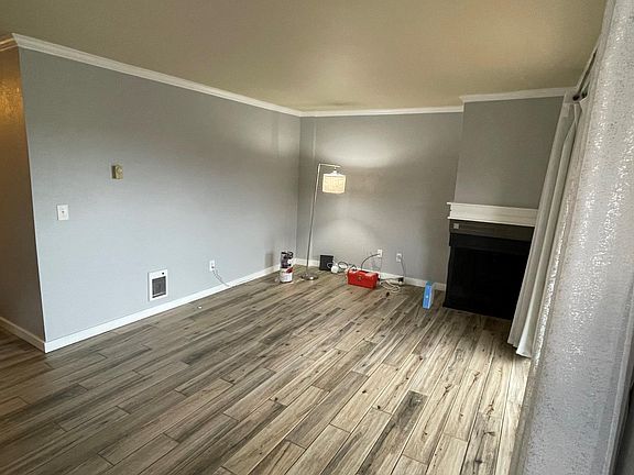 3rd image of 11801 100th Ave NE APT A101