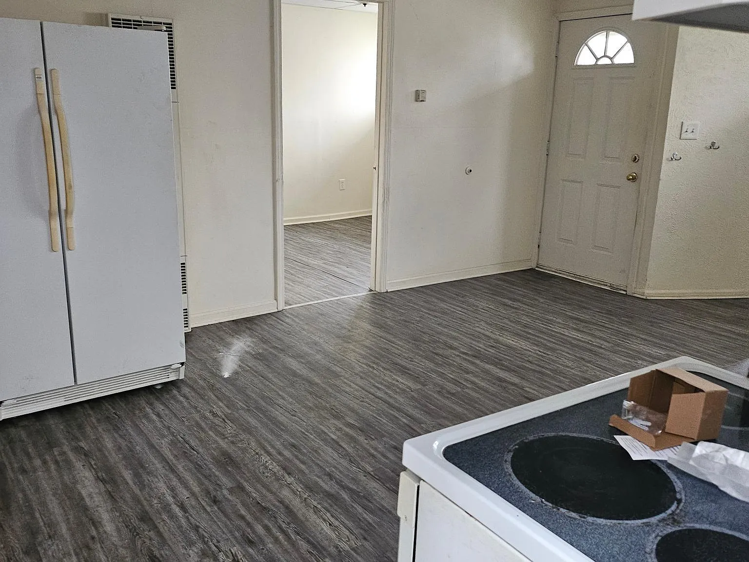 1 bed, 800 sqft, $799 — Photo 2