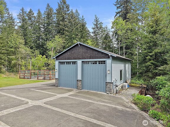 4th image of 22420 270th Avenue SE