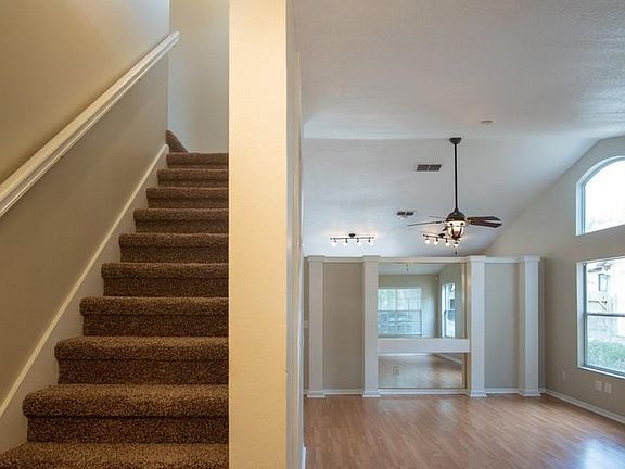 4th image of 5673 Elizabeth Rose Sq