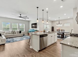 9109 Festival Way, Charlotte, NC 28215