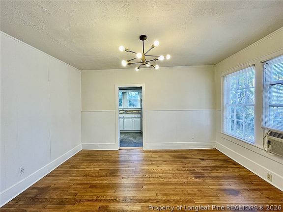 3rd image of 117 Woodside Ave #117