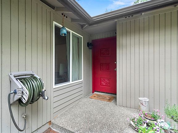 5th image of 14719 106th Street Ct NW