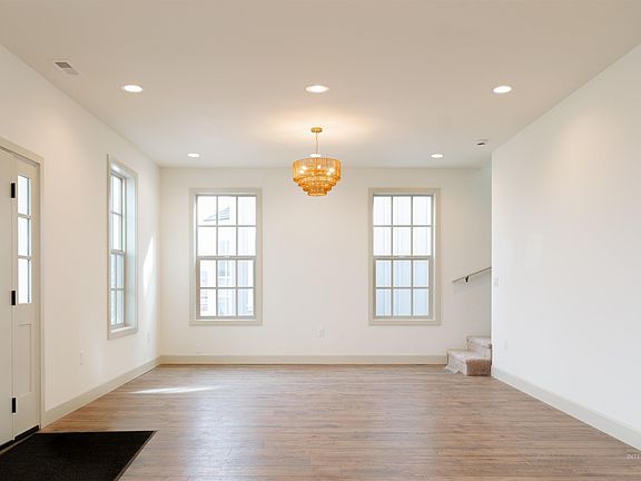 3rd image of 1470 Picotee Circle Birchwood