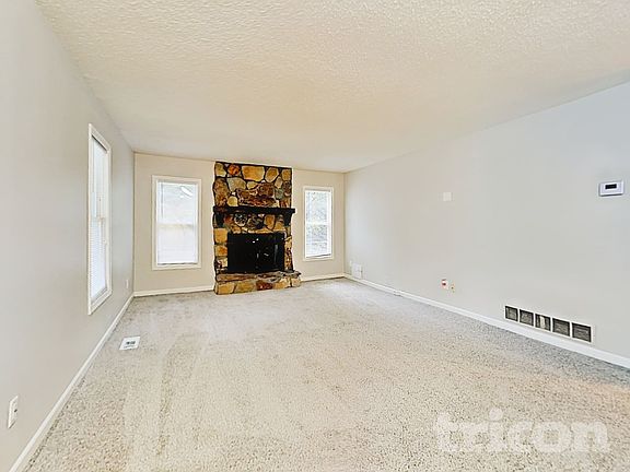 3rd image of 2466 Red Barn Rd SW