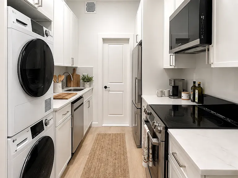 238 W 20th St #2C — Photo 3