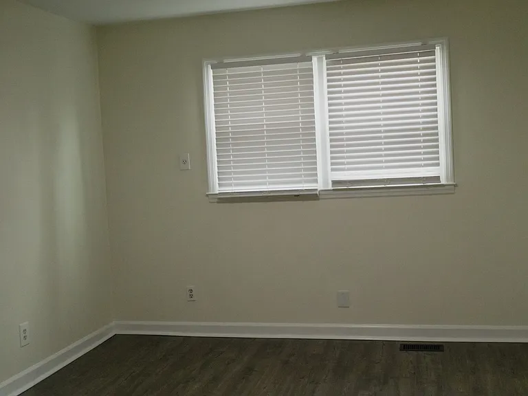 307 White Oak Dr #A — Photo 16