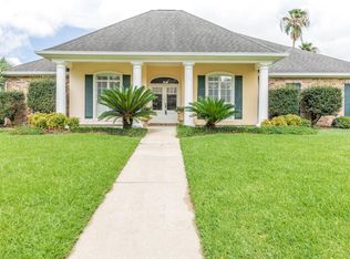 205 Spyglass Ln, Broussard, LA 70518