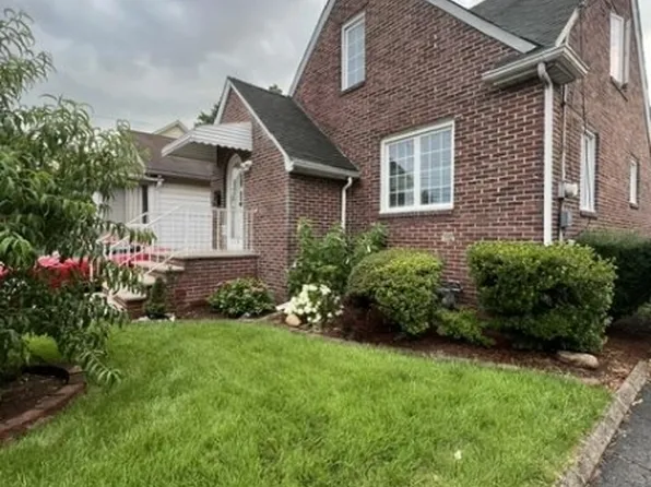 127 Hussa St, Linden City, NJ 07036