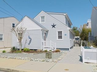 15 E 30th St, Brant Beach, NJ 08008