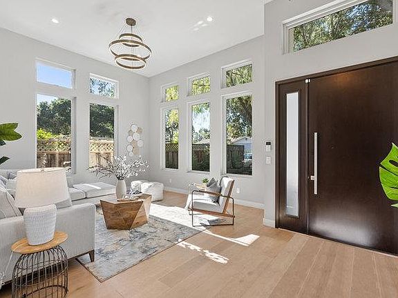 3rd image of 3887 La Selva Dr