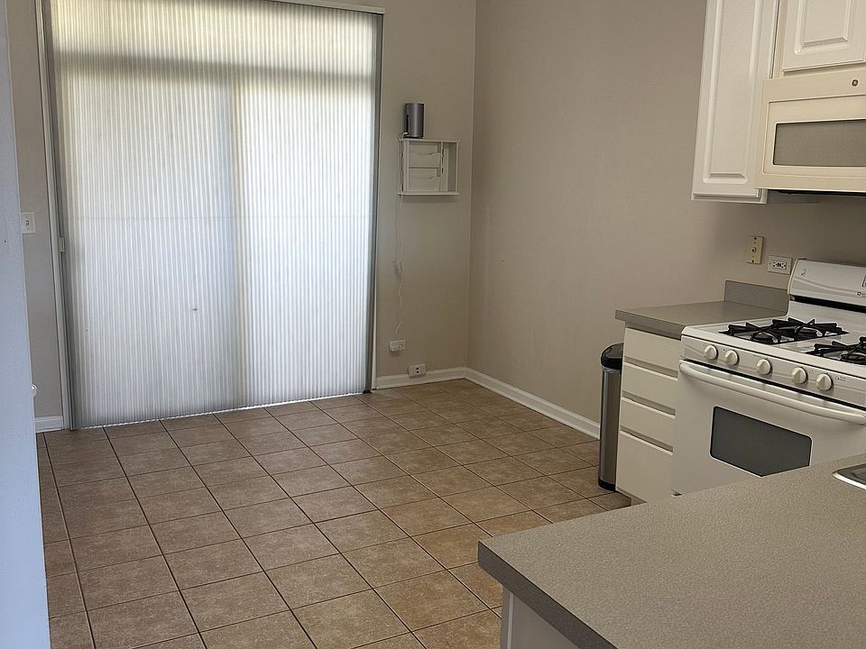 1st image of 148 Waters Edge Dr