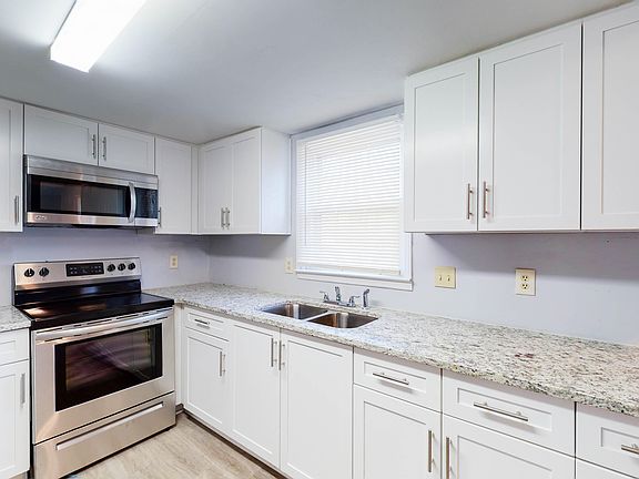 2nd image of 484 S Susan Creek Dr #12768008
