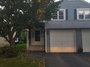 32 Arbor Dr, Providence, RI 02908