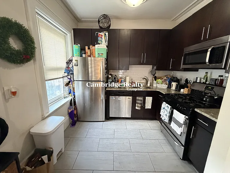 41 Crescent St #2 — Photo 3