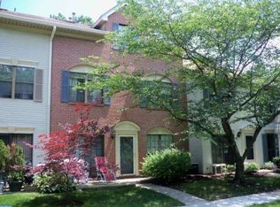 36 Drewes Ct, Lawrence Township, NJ 08648