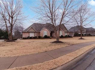 2620 Willow Bend Cir, Springdale, AR 72762