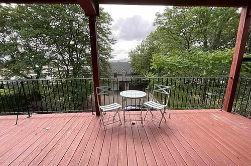 404 Meridian St #4 Photo 1