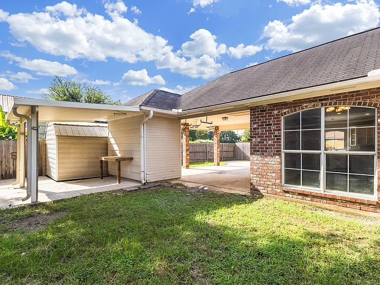111 Songbird Ln — Photo 22