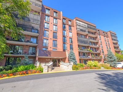 125 Acacia Cir UNIT 115E, La Grange, IL, 60525