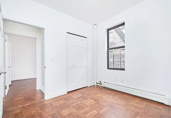 5th image of 69 Pinehurst Ave APT 4A