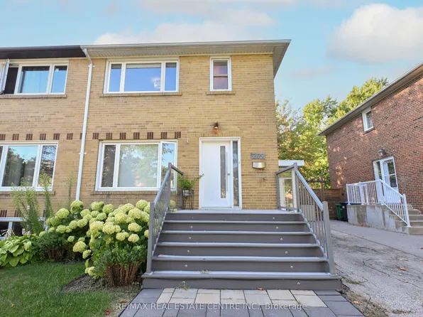 2179 Wiseman Ct, Mississauga, ON L5J 1P3