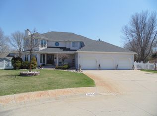 1603 Chesapeake Cir, Grand Island, NE 68801