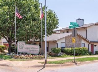 624 Ridgeline Dr, Hurst, TX 76053