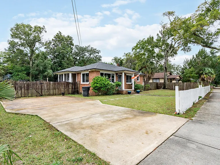 1507 W Gregory St — Photo 12