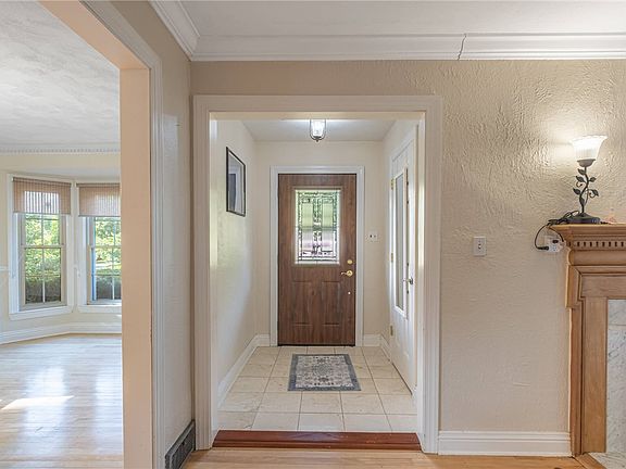 2nd image of 233 Patterson Rd