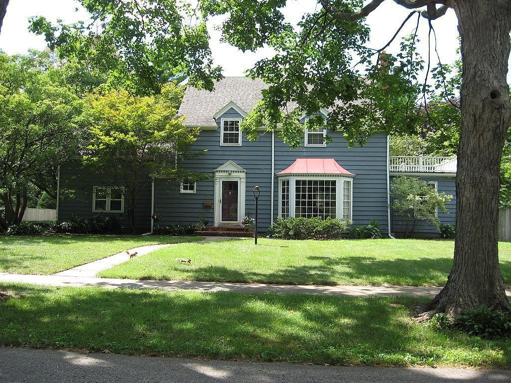 296 Sheridan Rd, Waterloo, IA 50701 Zillow