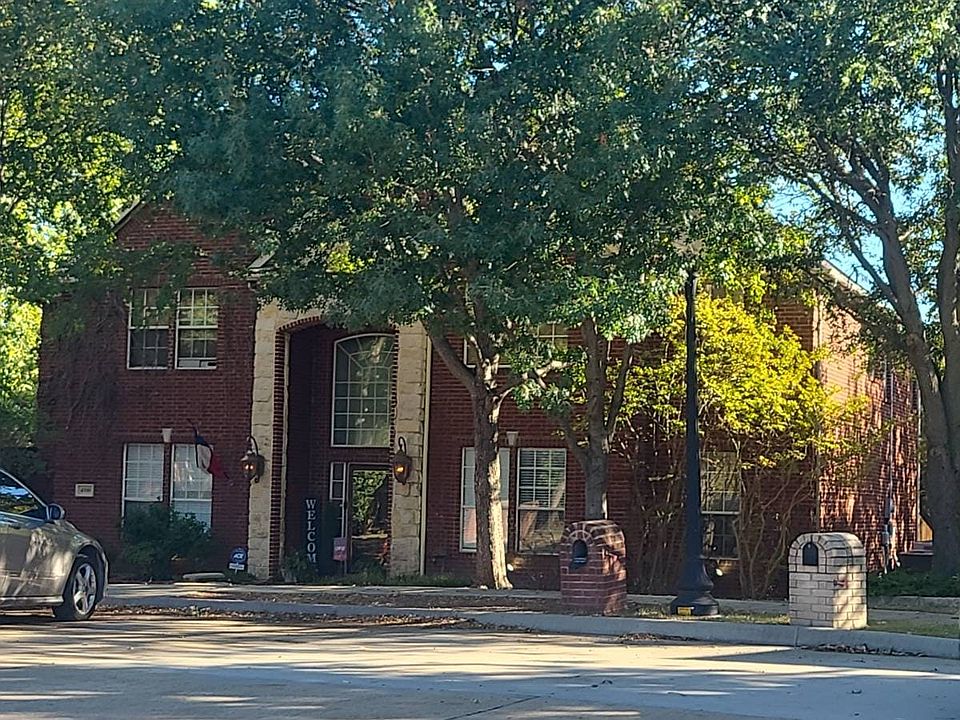 1st image of 4900 Zinnia Cir